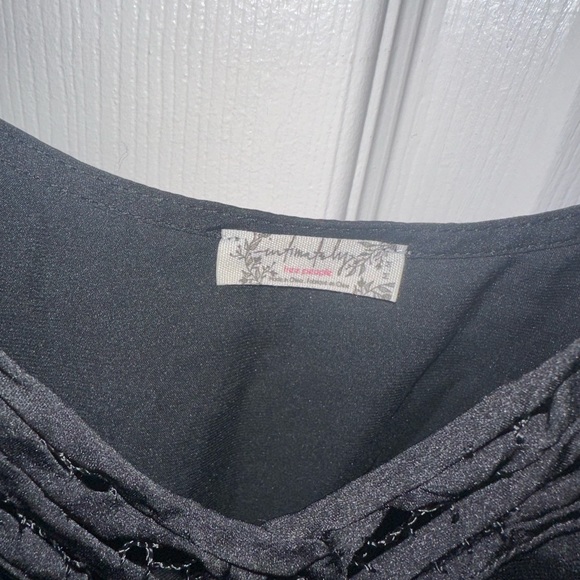 FREE PEOPLE TOP NWOT - Picture 3 of 4